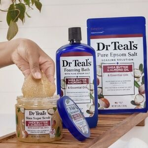 Shea Butter & Almond Oil Bath Set